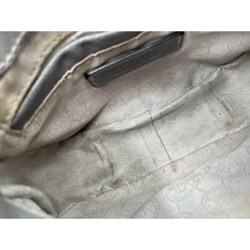 Michael Kors Small Bedford Gray‎ Crossbody Silver Tone Chain Strap and Hardware - Picture 8 of 11